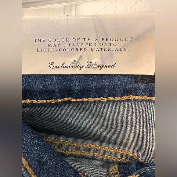 Judy Blue Distressed Snakeskin Patch Jeans NWT - Picture 10 of 10